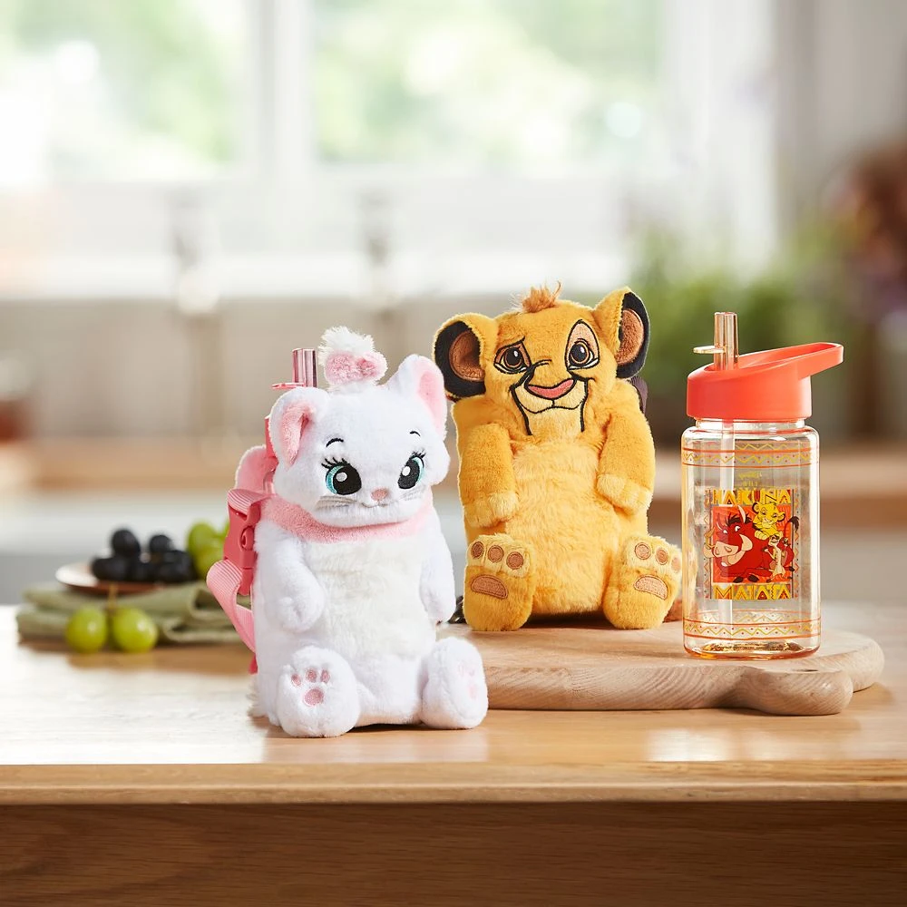 Disney Simba Water Bottle With Plush Crossbody Carrier – The Lion King 30th Anniversary 4 Disney Simba Water Bottle With Plush Crossbody Carrier – The Lion King 30th Anniversary - Image 2