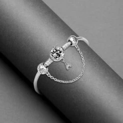 Fantasyland Castle Safety Chain Charm By Pandora – Disney Parks 9 Fantasyland Castle Safety Chain Charm By Pandora – Disney Parks -Disney 4300107850212 3