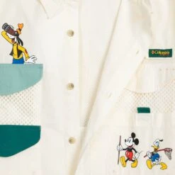 Disney Mickey Mouse And Friends Camp Shirt For Men By Columbia – Mickey & Co. -Disney 5205107600234 5