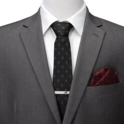 Disney Mythosaur Skull Silk Tie For Adults – Star Wars: The Mandalorian -Disney 6730059361836 4